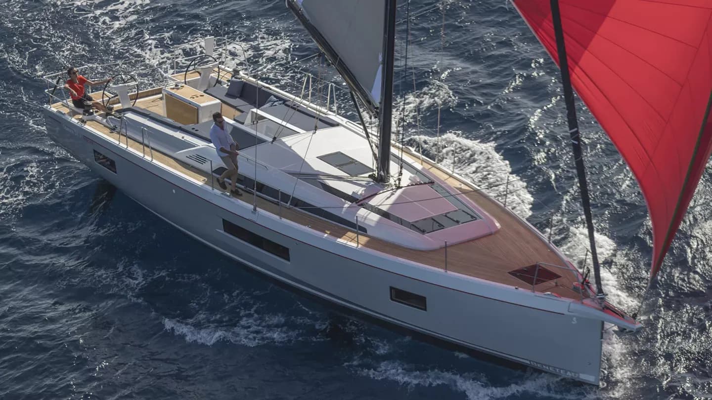 Bénéteau Oceanis 51.1, Egytestű vitorlás