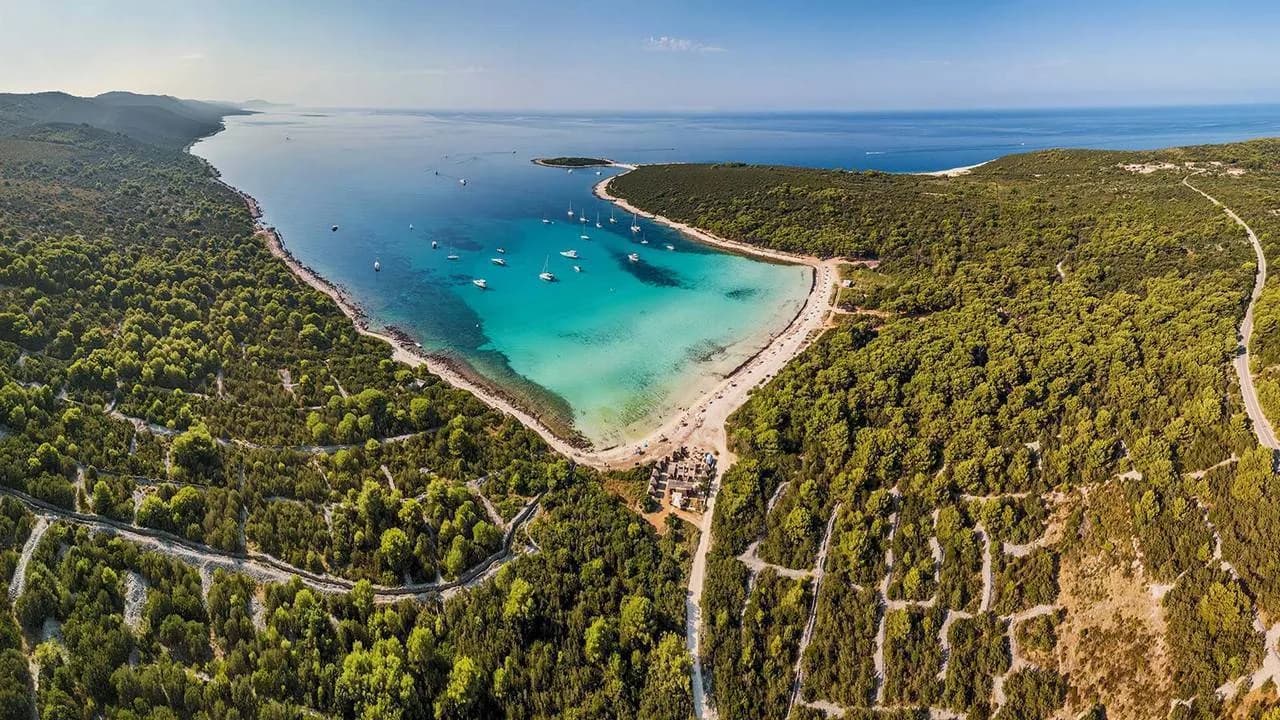 Gyerekbarát strandok Isztriától Murterig
